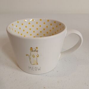 White and Yellow Cat Bowl with Playful Design